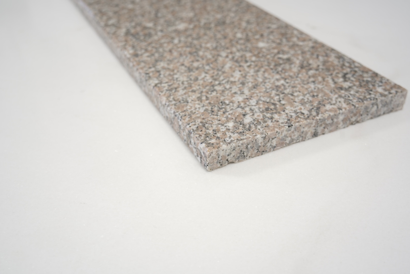 4515225235299 Treapta granit G664 Mesta 130x35x2 cm pentru scări interioare/exterioare - imagine 1